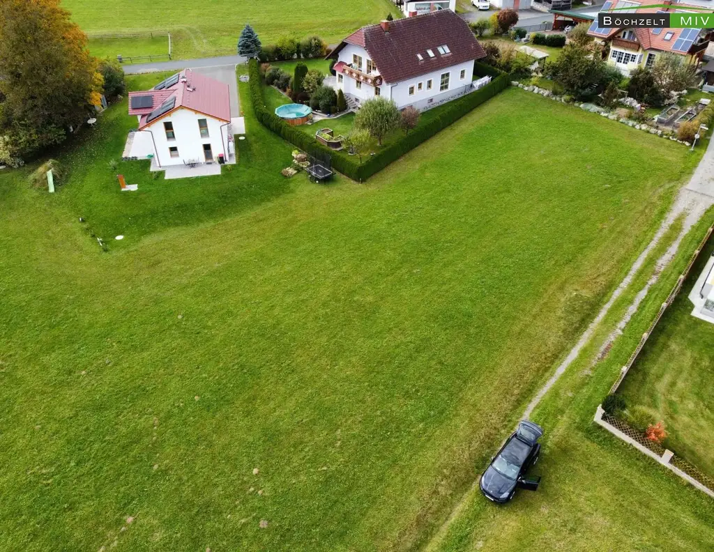 Sonniges Baugrundstück mit privater Zufahrt in +++ Seckau +++