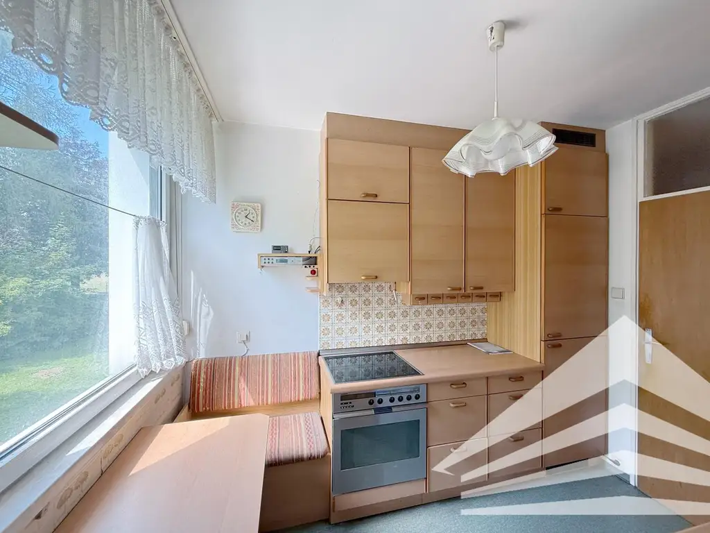 Leondinger Bestlage! Sanierungsbedürftige 2-3 Zimmerwohnung mit Garage!