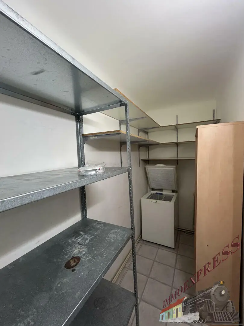 Perfekte WG-Wohnung für 2 Studierende im 11. Bezirk – top Lage & möbliert