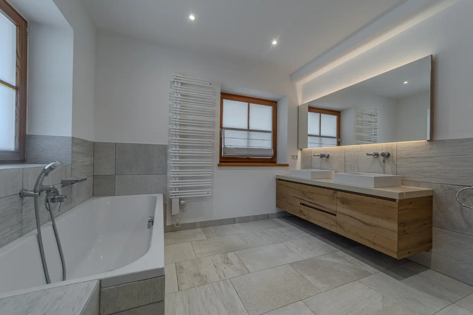 Schicke, exklusive Gartenwohnung in ruhiger Sonnenlage
