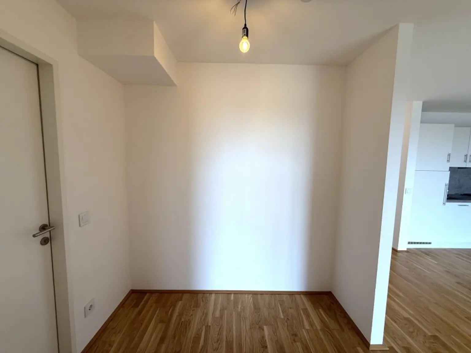 Tolle 2-Zimmer Wohnung mit idealem Grundriss und inkl. südseitigem Balkon in schönem Neubau ab sofort verfügbar