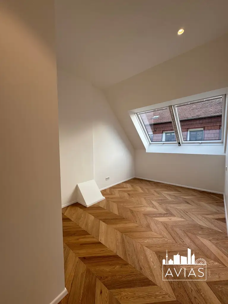 EXKLUSIVES PENTHOUSE MIT DACHTERRASSE NAHE SCHÖNBRUNN | ERSTBEZUG | RUHIGE LAGE