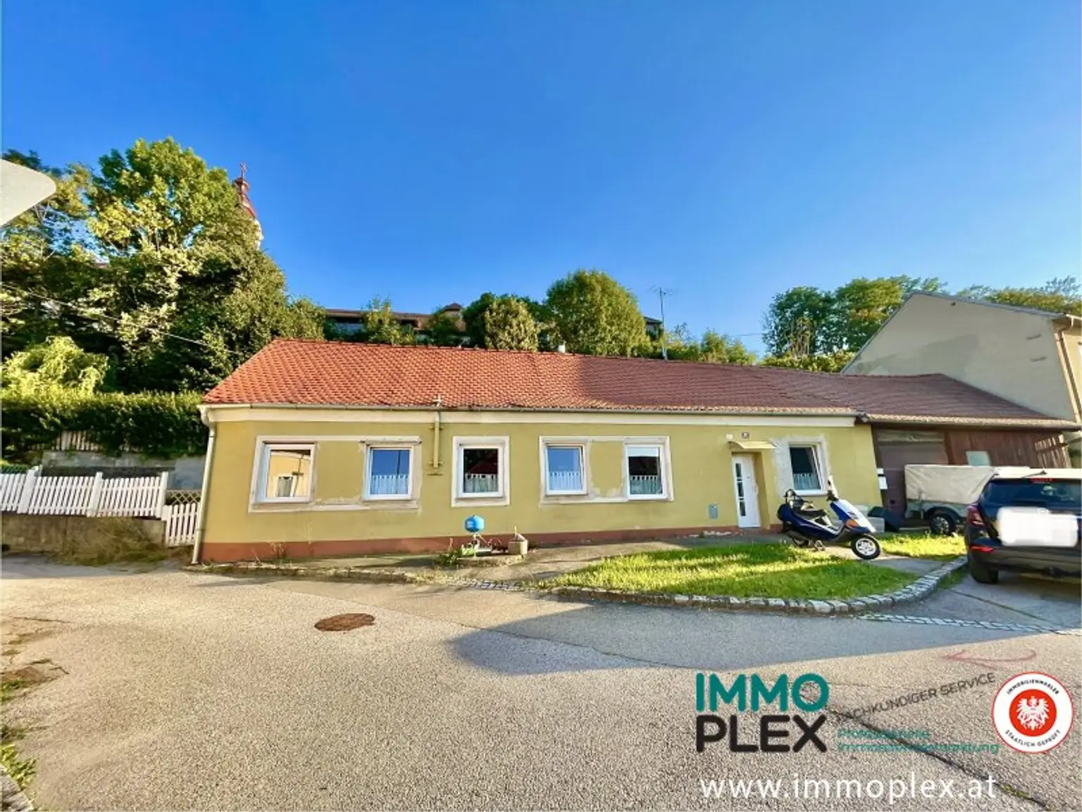Einfamilienhaus mit 3 Zimmer und Garage zum FERTIG herrichten in Zemling zu verkaufen!