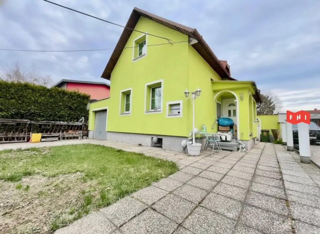 Erweiterbares 4 Zimmer Einfamilienhaus mit Garage, Pool & Gartenhaus