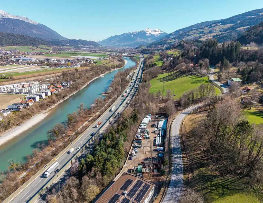 Gewerbegrundstück zum Kauf - unmittelbar am Autobahnanschluss Hall Mitte