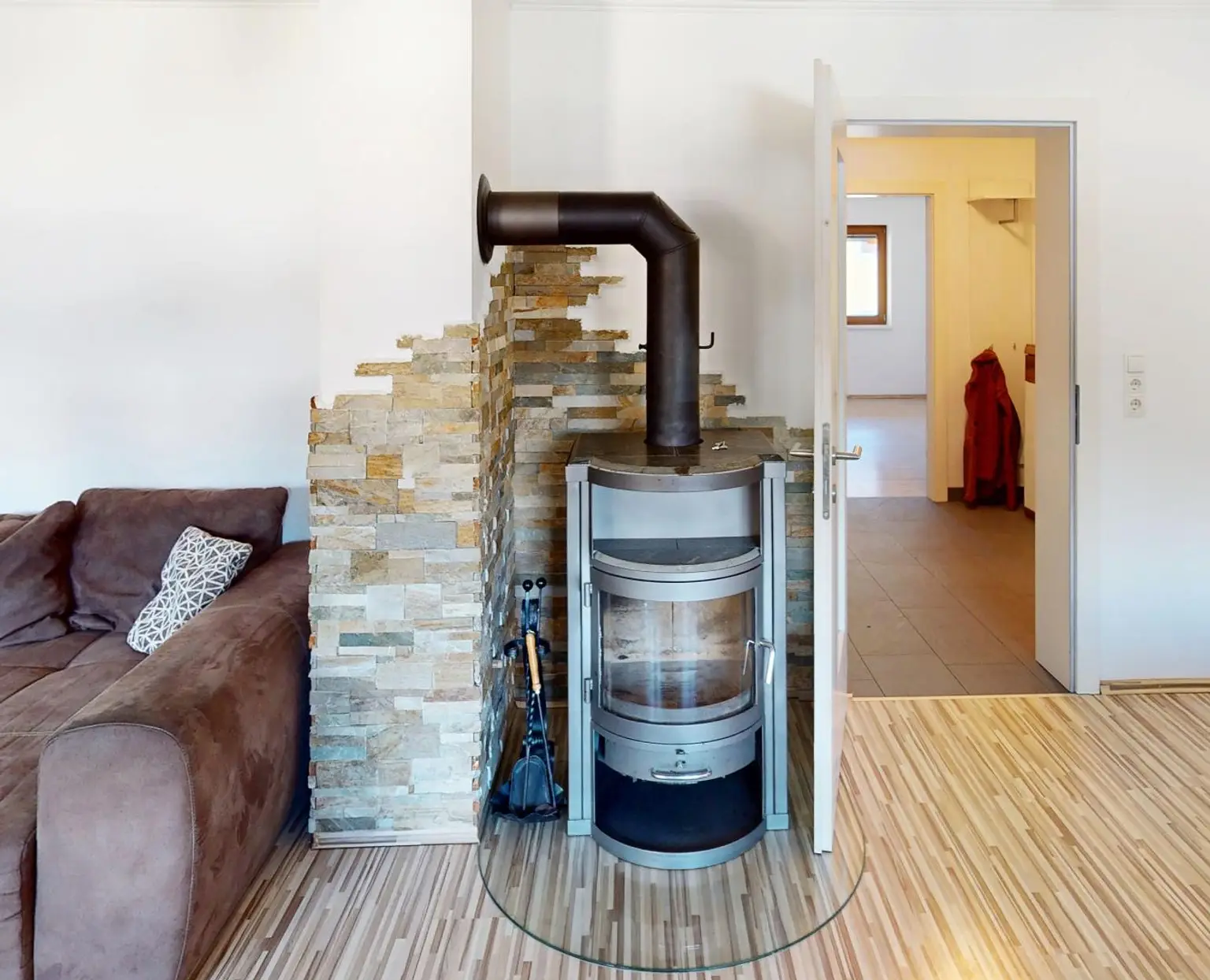 Pfunds - Wohnung - Kamin