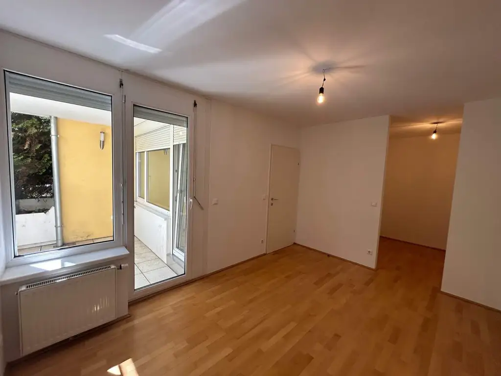Terrassenwohnung mit 2 Zimmern in toller Lage!