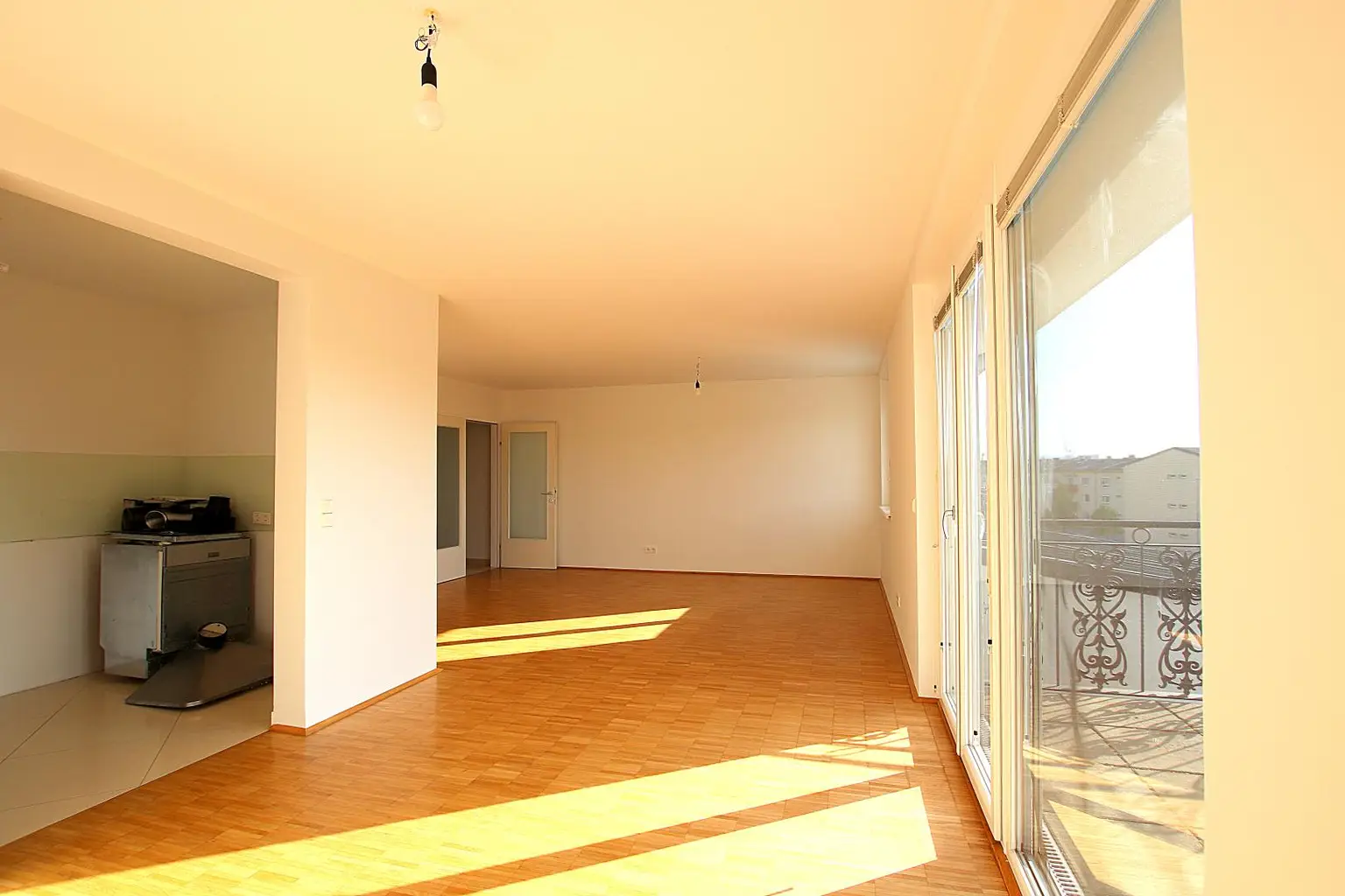 Panoramablick beim Park - großzügige 3-Zimmer Wohnung in Bestlage:  grün, ruhig, hell!