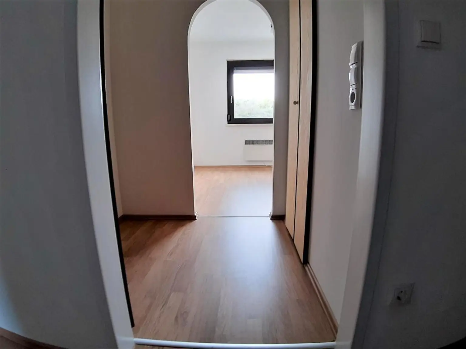 4.Zimmer 1 mit Schrankraum