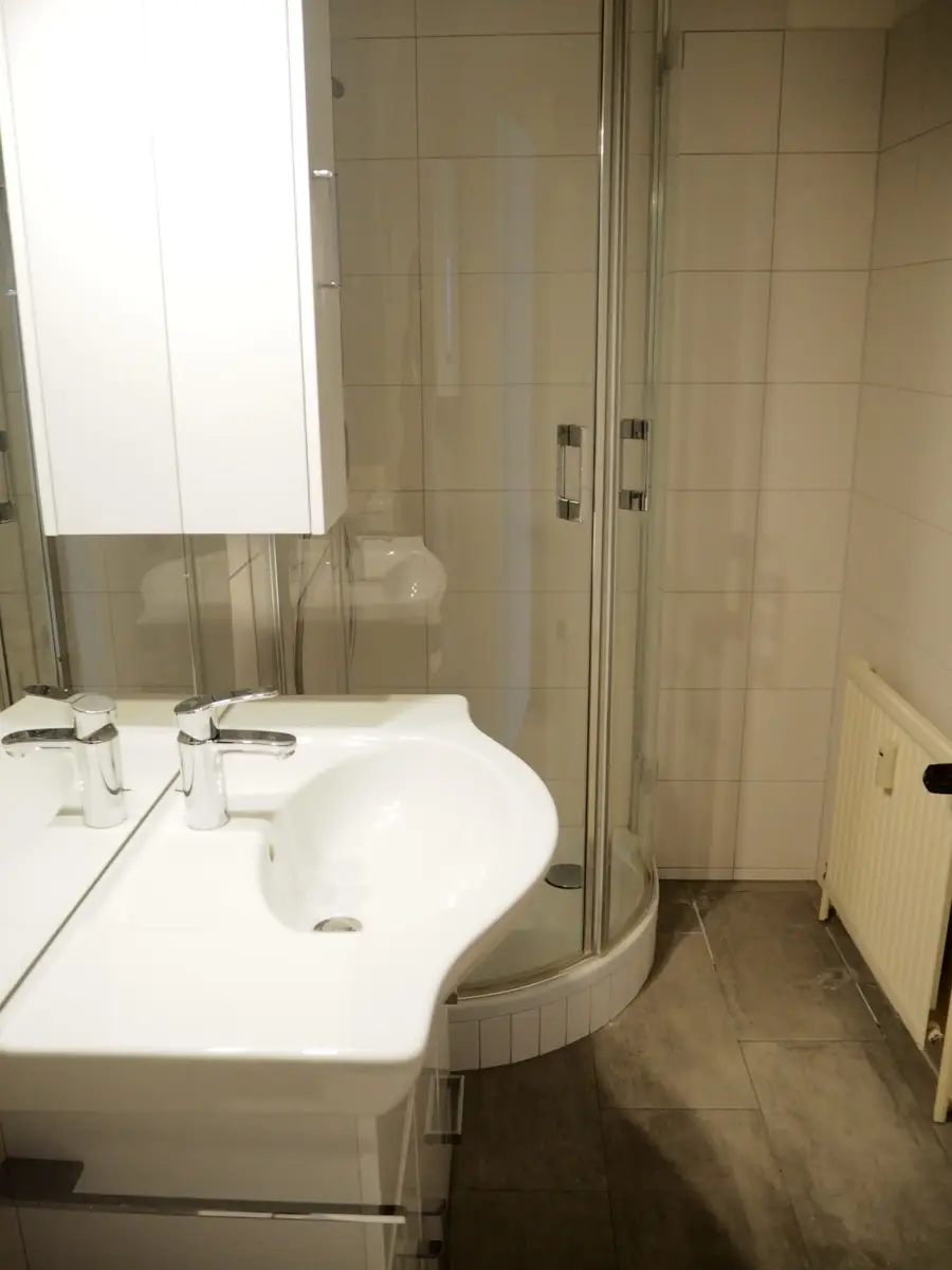 Elegante Loft-Wohnung mit Stuckdecken & Intarsientüren