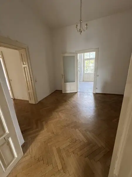 Mietwohnung ca. 178m2 in Top-Lage in Graz! ***Für Wohngemeinschaften bestens geeignet***