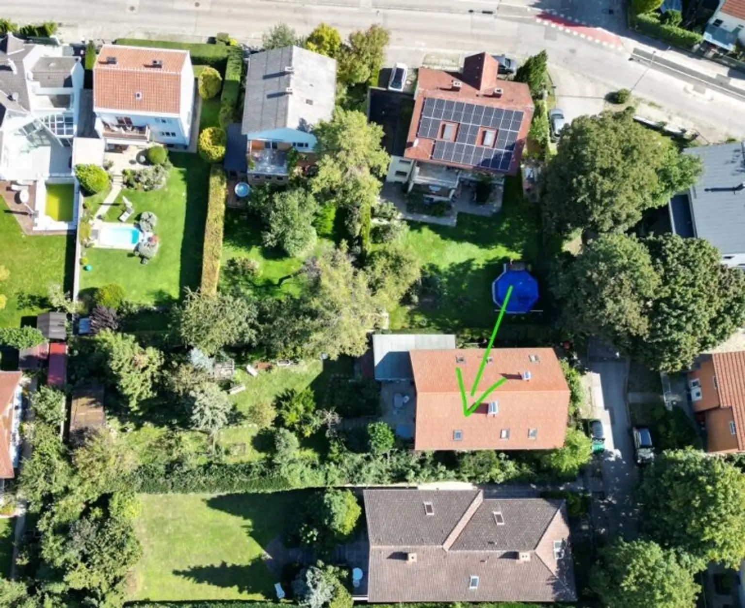 Einfamilienhaus in ruhiger Siedlungslage mit großem Garten (Pachtgrund)