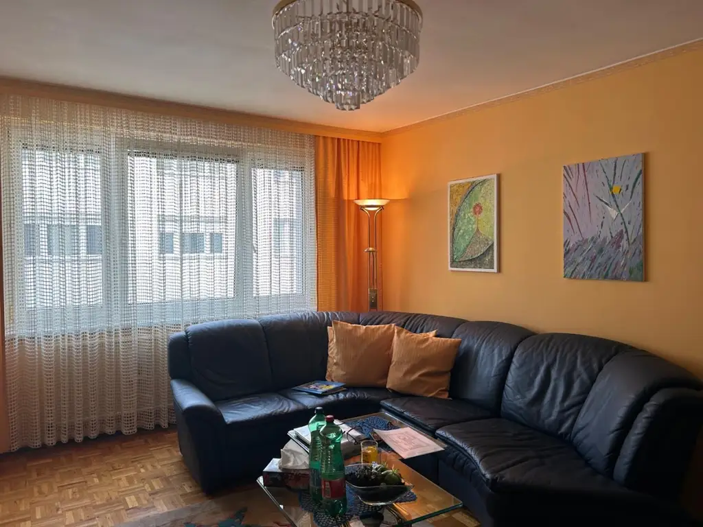 GUT ANGELEGTE ZWEI ZIMMER EIGENTUMSWOHNUNG AM QUELLENPLATZ!