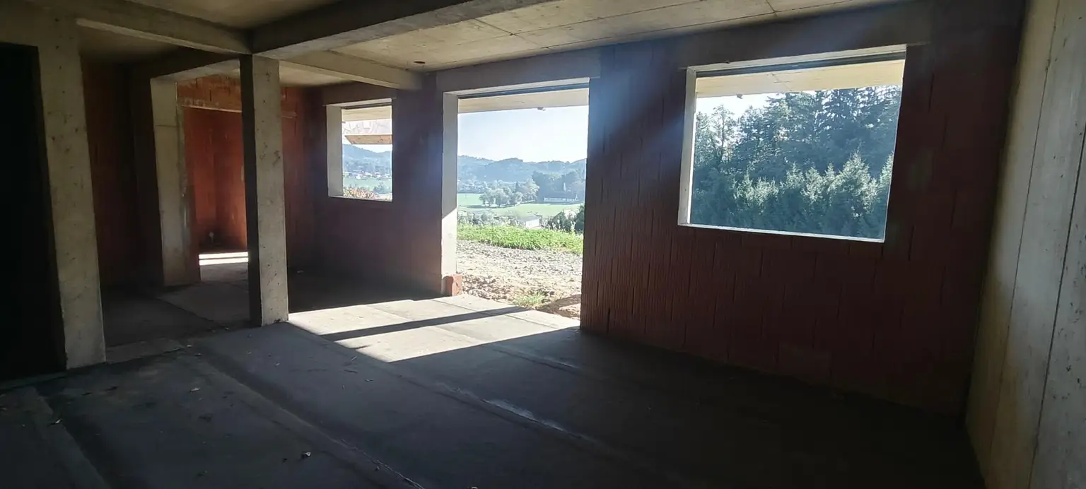 Wo Ruhe wohnt- Rohbau mit Aussicht in Leutschach