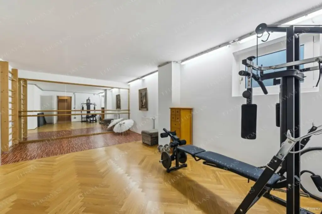 Exklusive Döblinger Villa mit Blick über Wien & die Neustifter Weinberge!