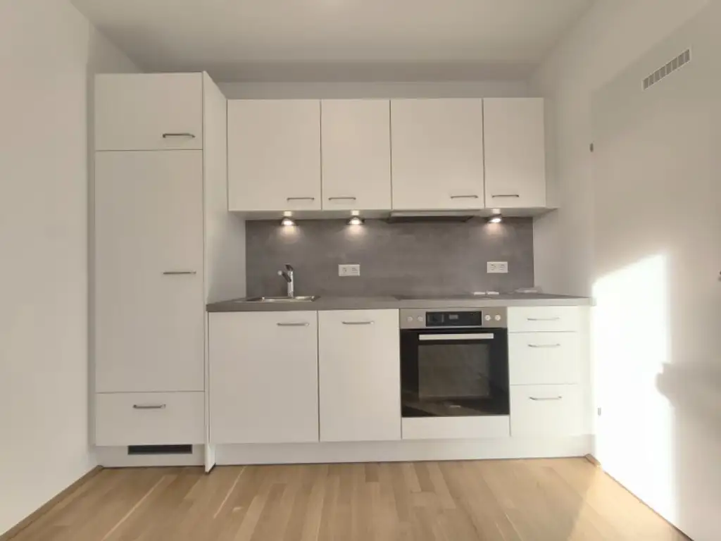 Exklusive 2-Zimmer-Dachgeschosswohnung mit Süd/West-Terrasse – Erstbezug in Toplage Nahe U1 Kagran, Donau Zentrum & Alter Donau