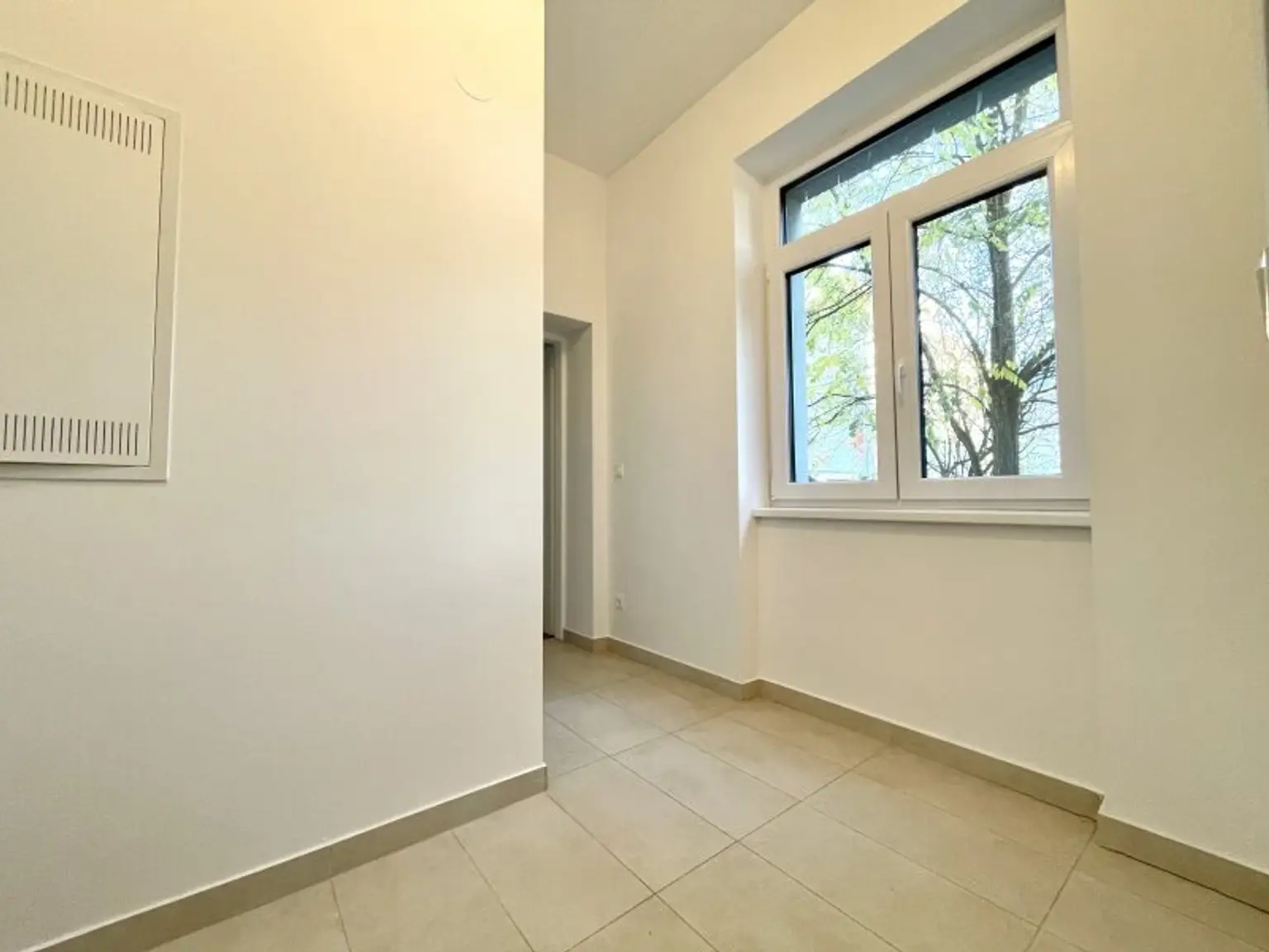Großzügige 2-Zimmer-Wohnung mit Terrasse und Garten in Top-Lage des 19. Bezirks – Nähe Kahlenberg