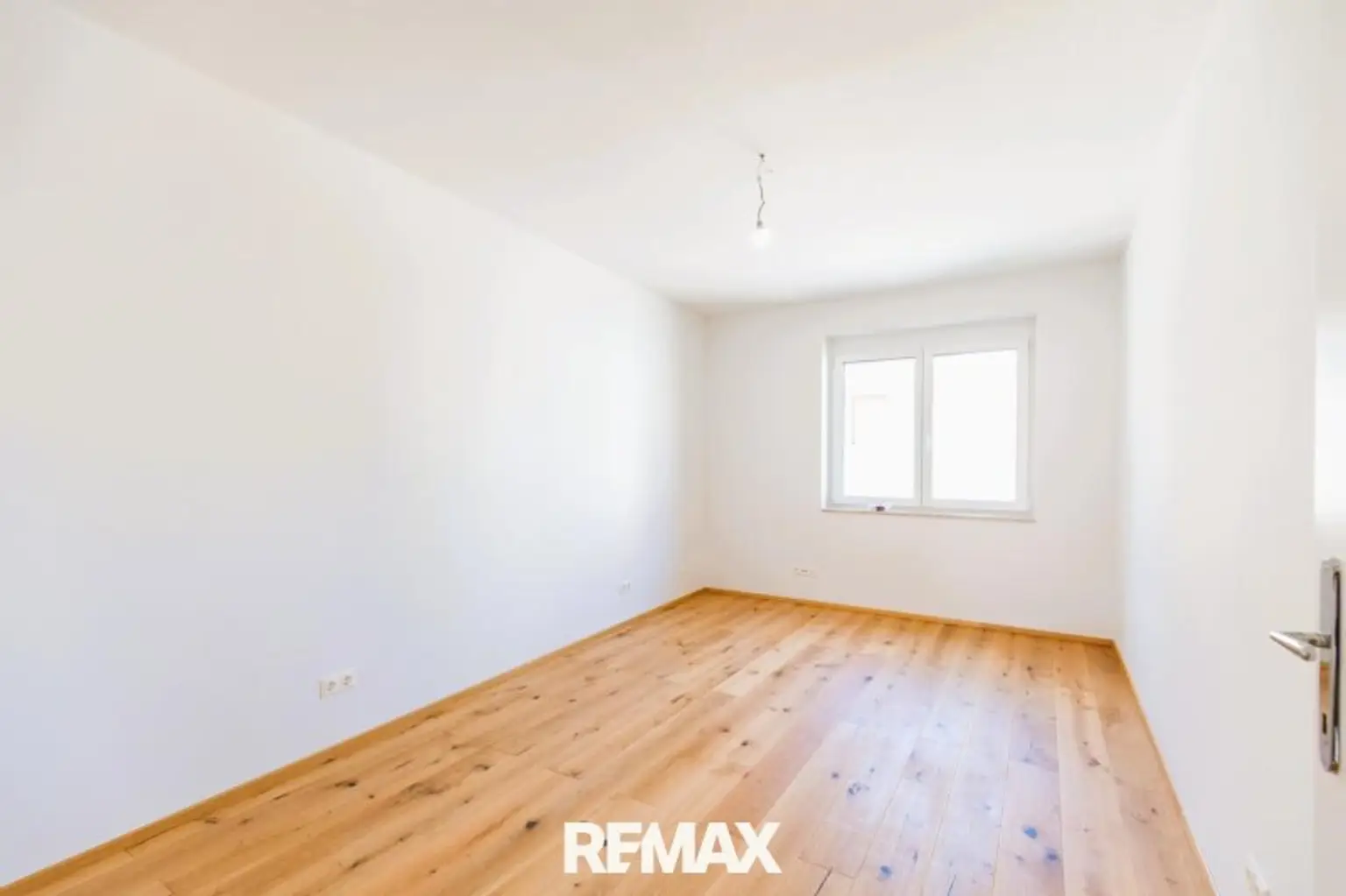 7 Schlafzimmer