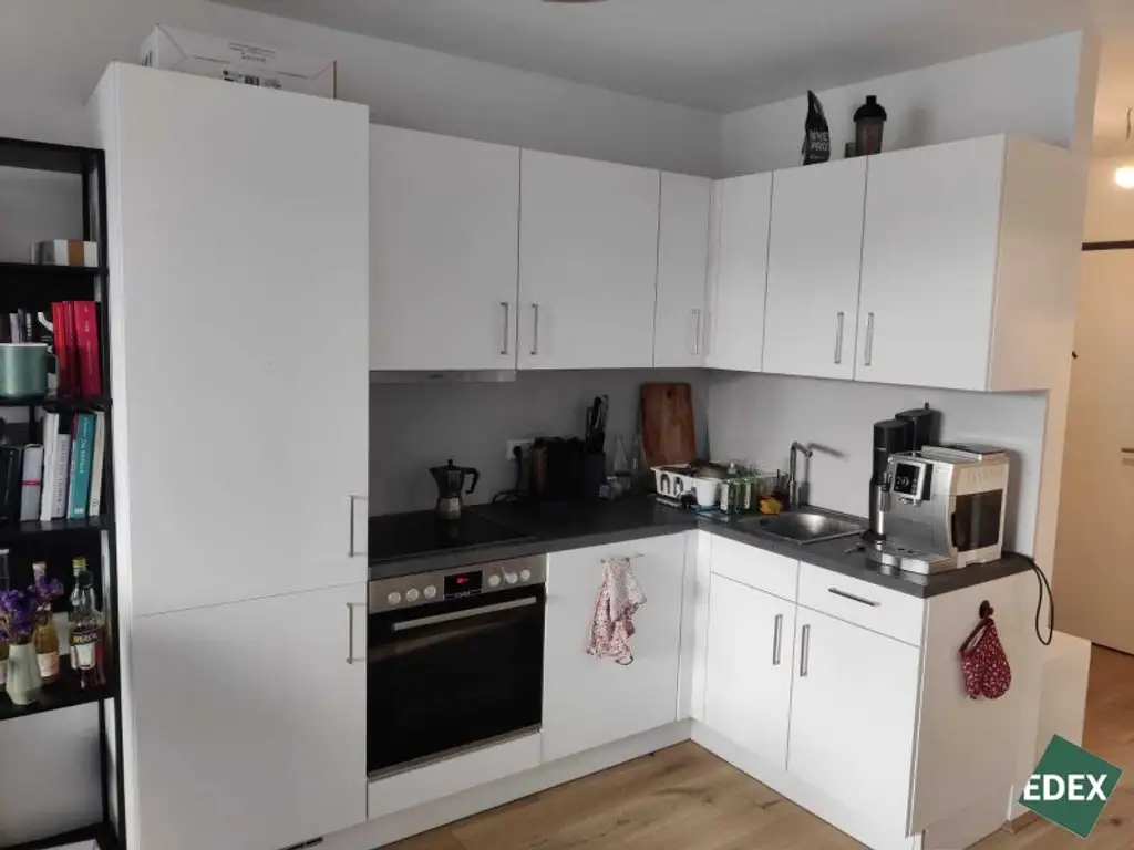 Moderne 2-Zimmer-Wohnung mit Balkon direkt bei der U3