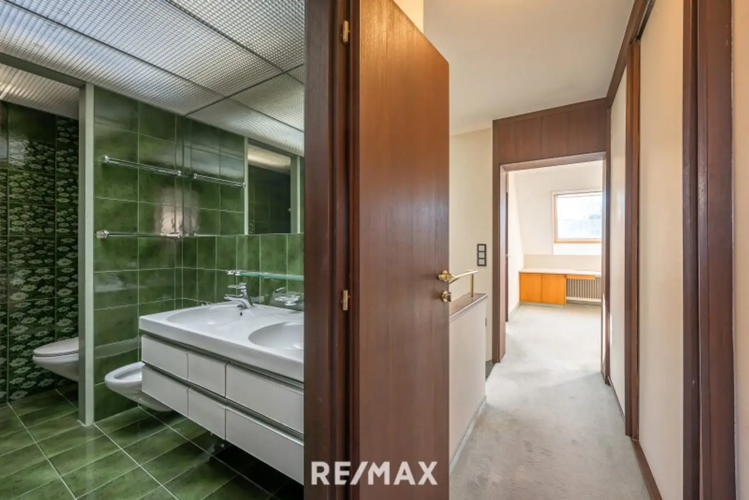 Vorraum | Blick Bad | Blick Kinderzimmer