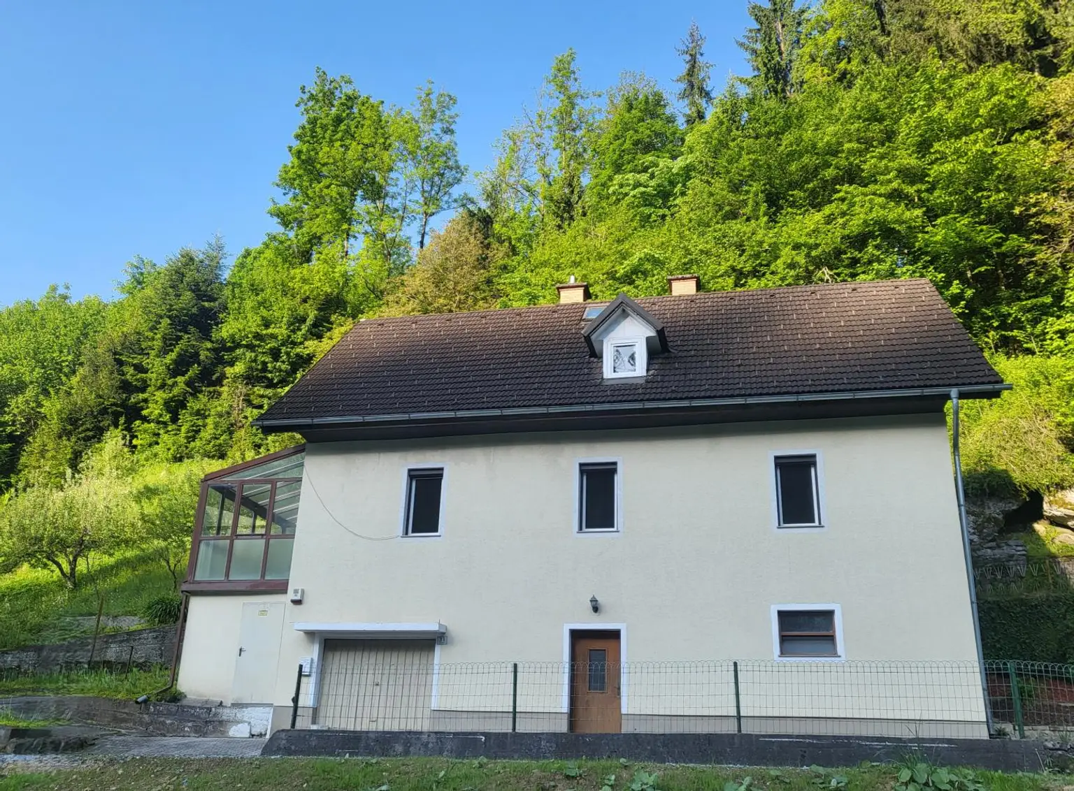 Ihr Rückzugsort im Grünen - charmantes Einfamilienhaus samt Grundstück und Waldanteil