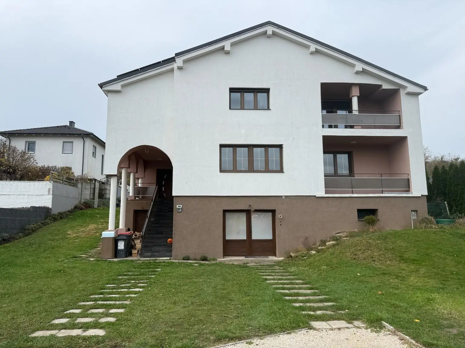 Ein/ Mehrfamilienhaus, Business, Co- Housing zwei Wohneinheiten