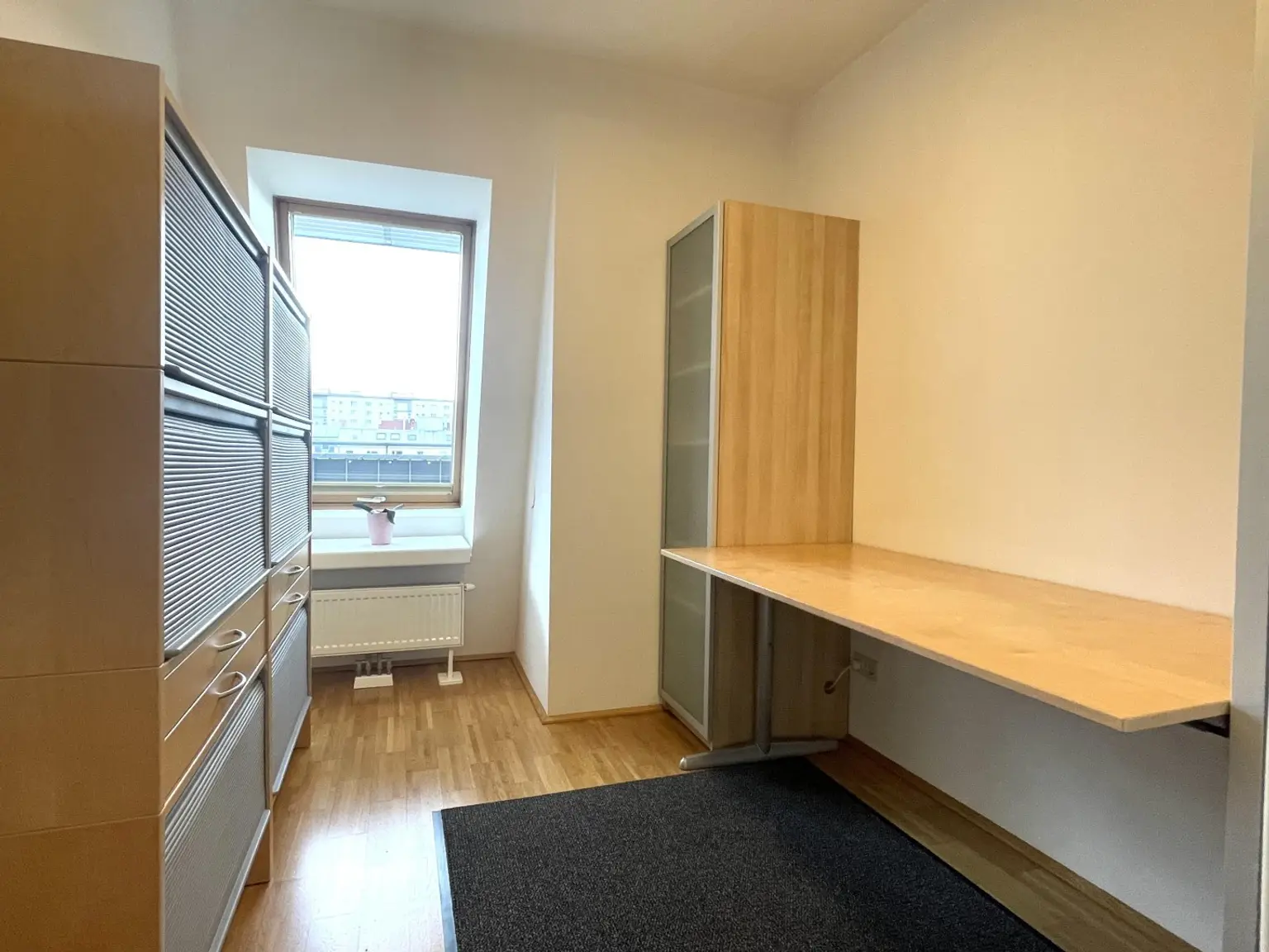 "Moderne Dachgeschosswohnung mit großer Terrasse & Garagenstellplatz"