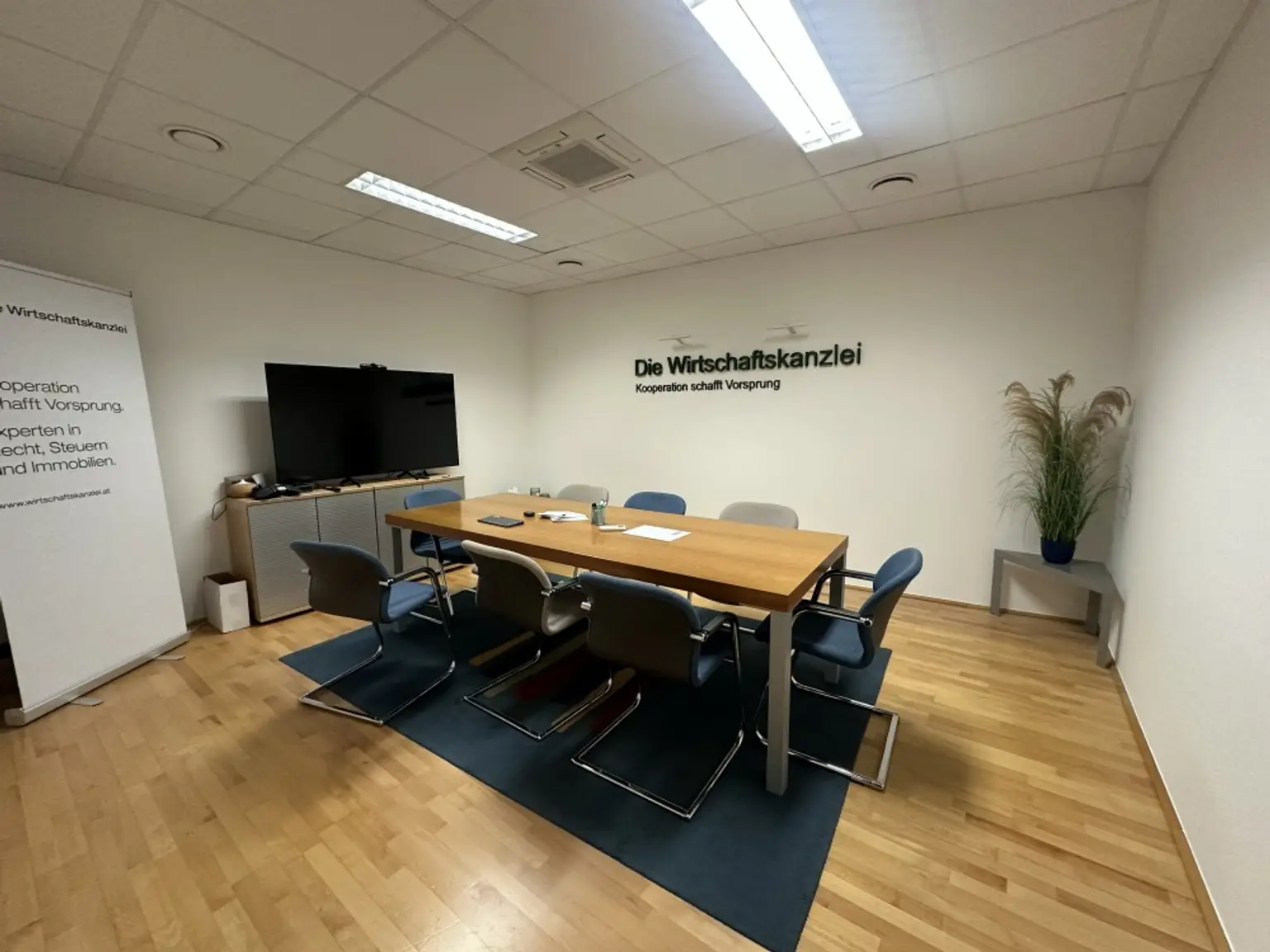 Besprechung