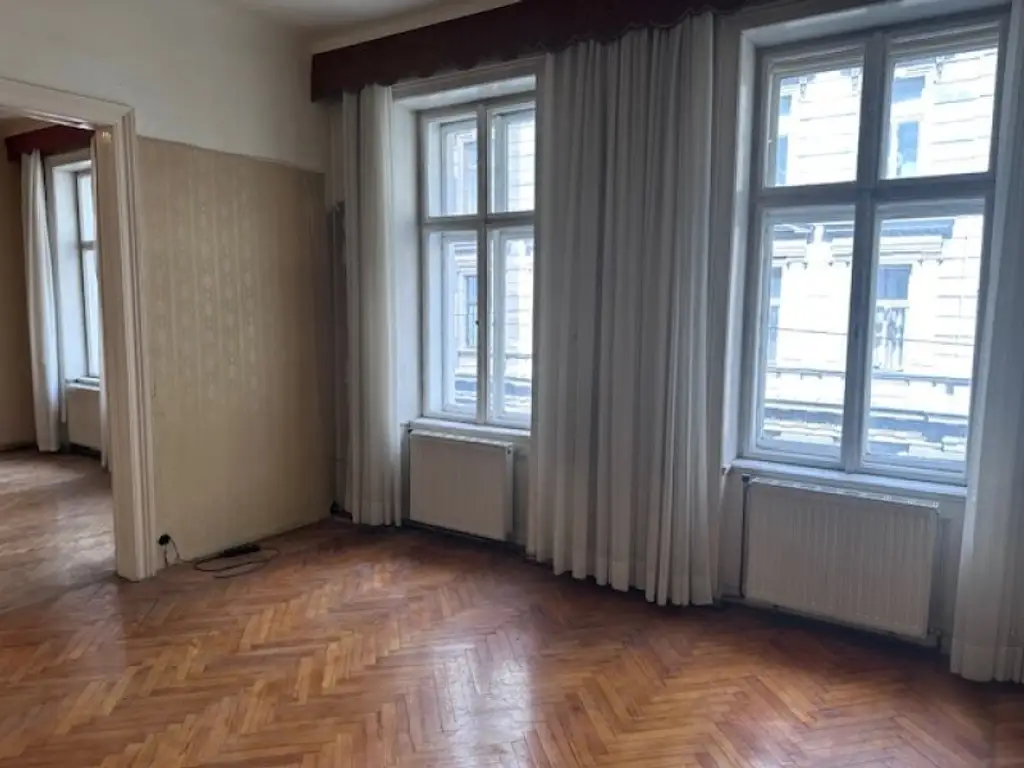 ALTBAUCHARME BEIM AUGARTEN / DONAUKANAL / U4 ROSSAUER LÄNDE