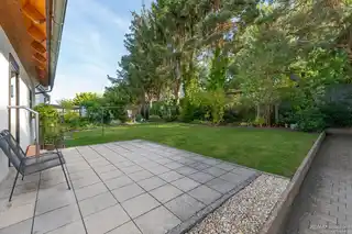 Terrasse m. Garten