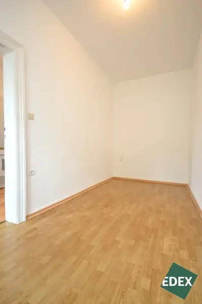 Schöne 2-Zimmer-Ordination/Praxis direkt auf der Hernalser Hauptstraße