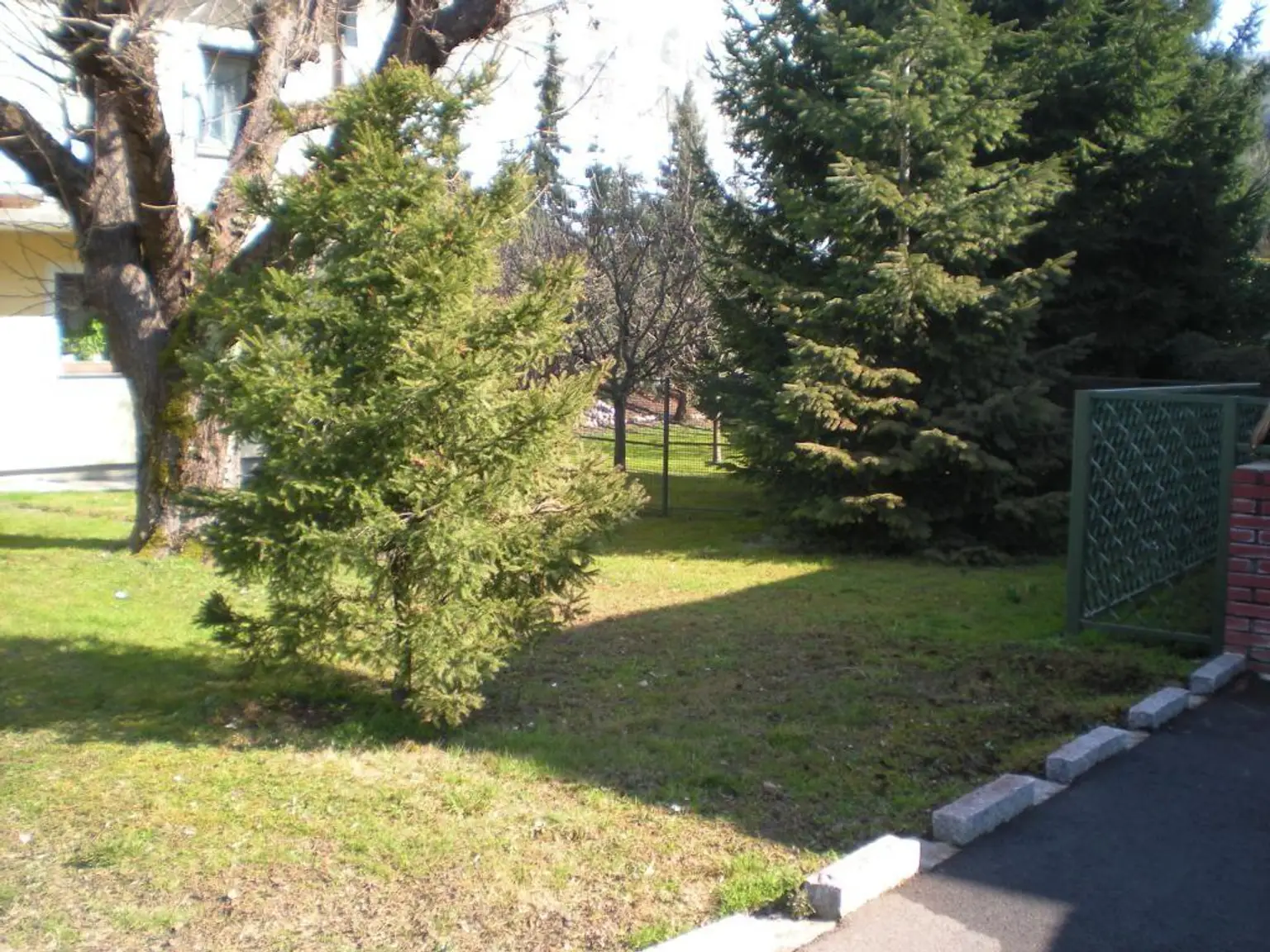 Mietwohnung in Gmunden mit KFZ Abstellplatz und Gartenbenutzung