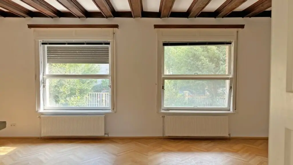 Denkmalgeschütztes Gebäude mit Potenzial zur Erweiterung
