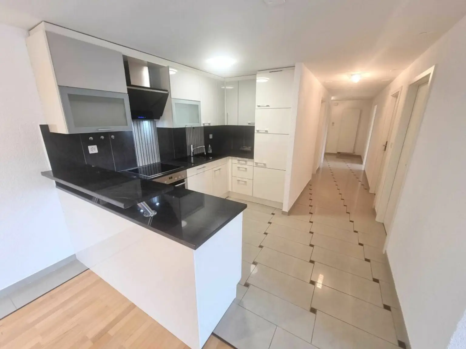 4 1/2 Zimmer Terrassen-Wohnung