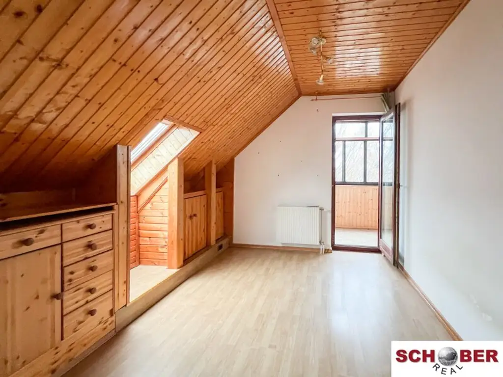 Nahe Stadtgrenze Baden - Doppelhaushälfte mit Renovierungsbedarf