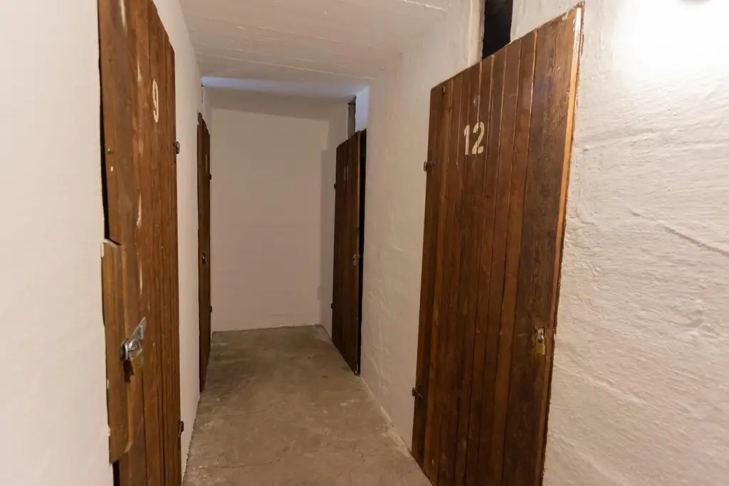 Neu sanierte 4-Zimmer-Eckwohnung im 2. Liftstock