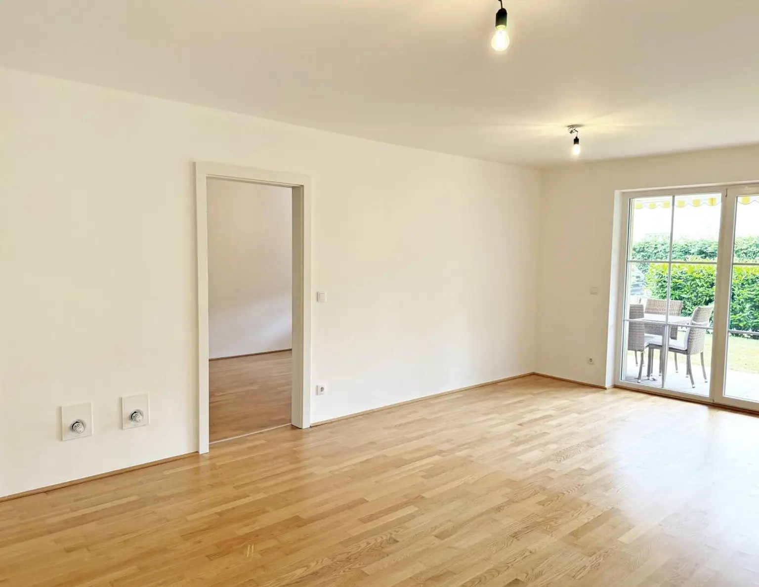 Rif - Moderne 3 Zimmer Gartenwohnung mit Tiefgarage