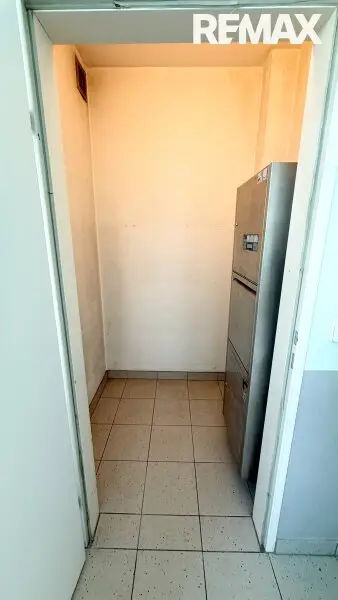 Ehemaliges Seniorenheim, gewerbliche Widmung, große Dachterrasse & 16 Garagen in Wiener Neustadt – Top Chance!