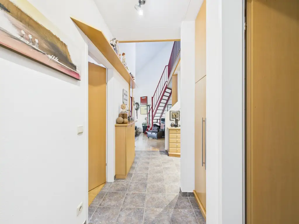 LINZ-URFAHR (Katzbach)  Mietwohnung ca.73 m² Wohnfläche, 3 Zimmer + Galerie und verglaster Loggia