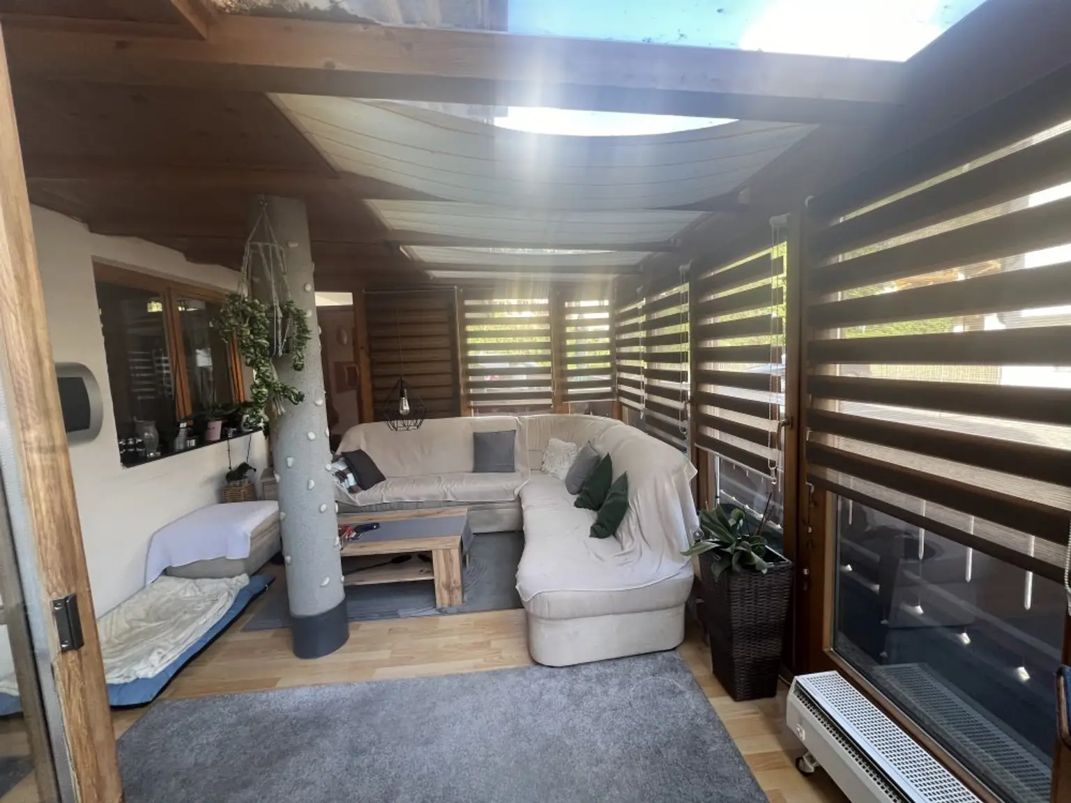 Erdgeschosswohnung mit Wintergarten in Stumm