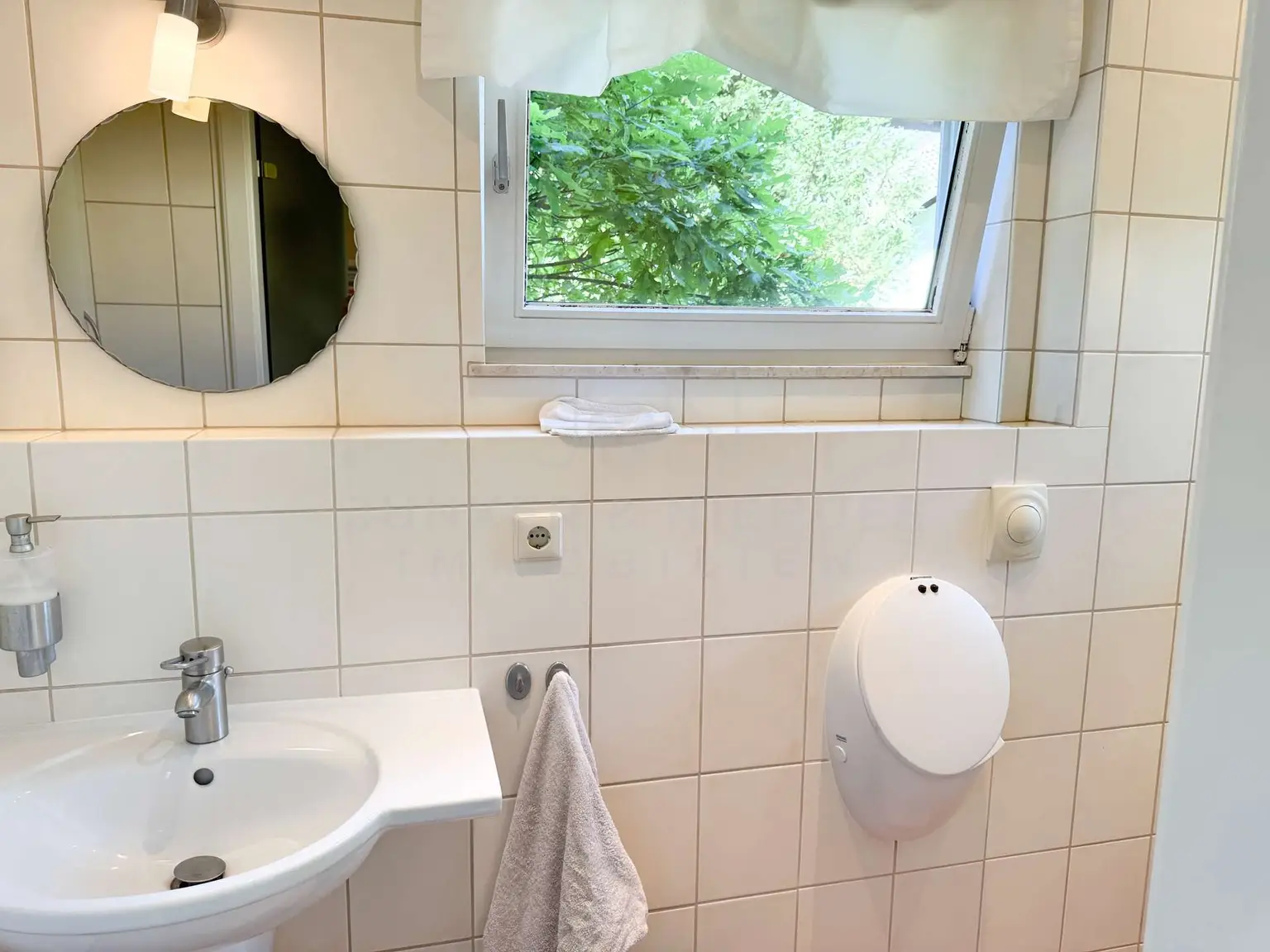 Gäste-WC EG