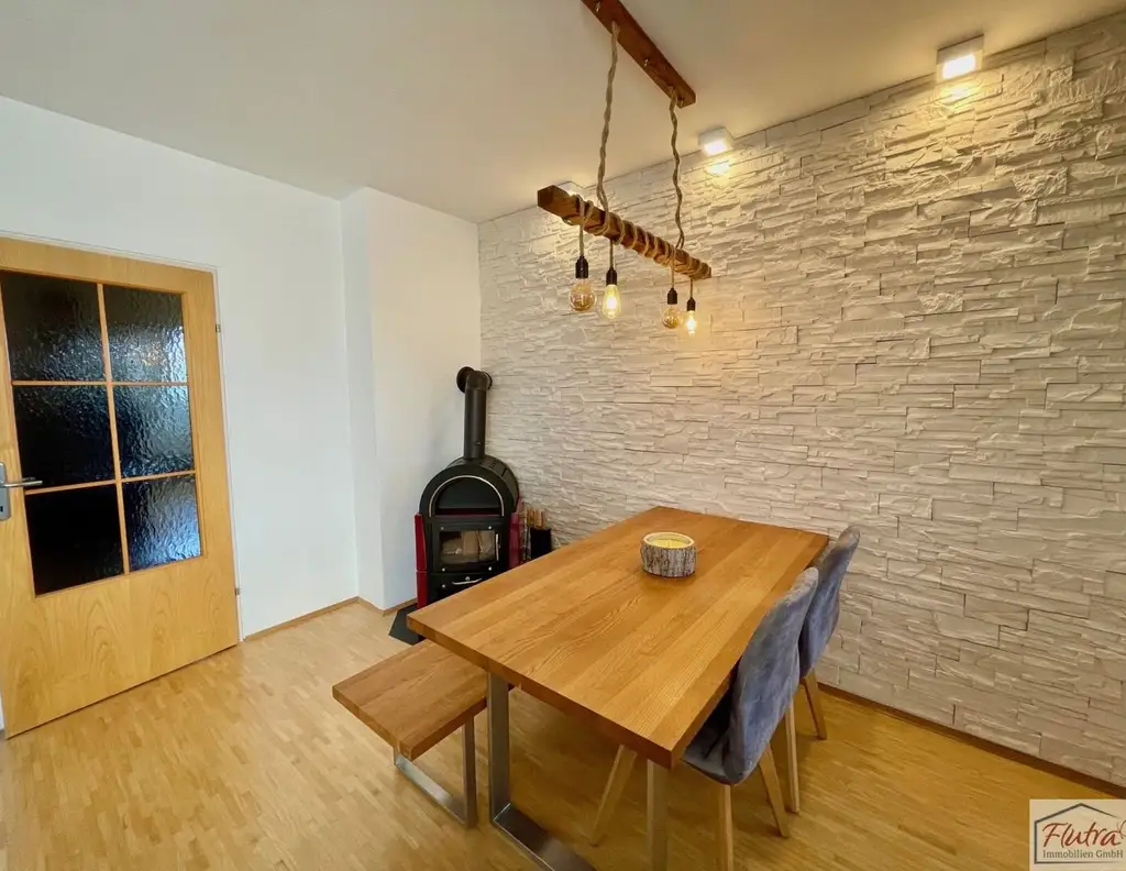Moderne 3-Zimmer Dachgeschosswohnung mit Terrasse in Thalheim bei Wels!