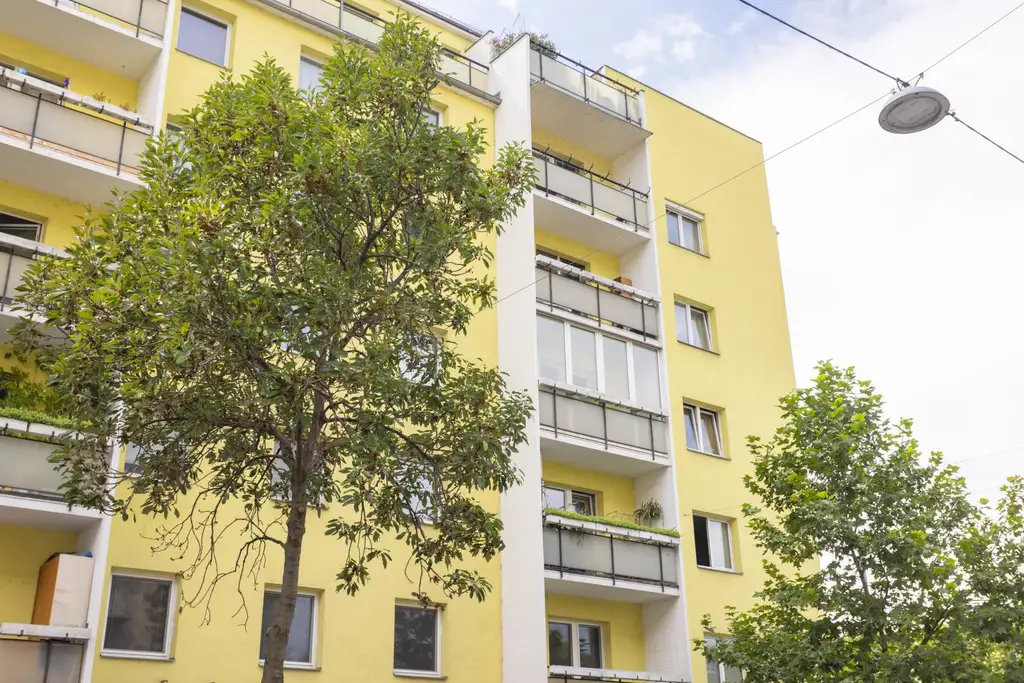 Loggia-Wohnung im 3. Liftstock nahe Millenium City u. Donauinsel