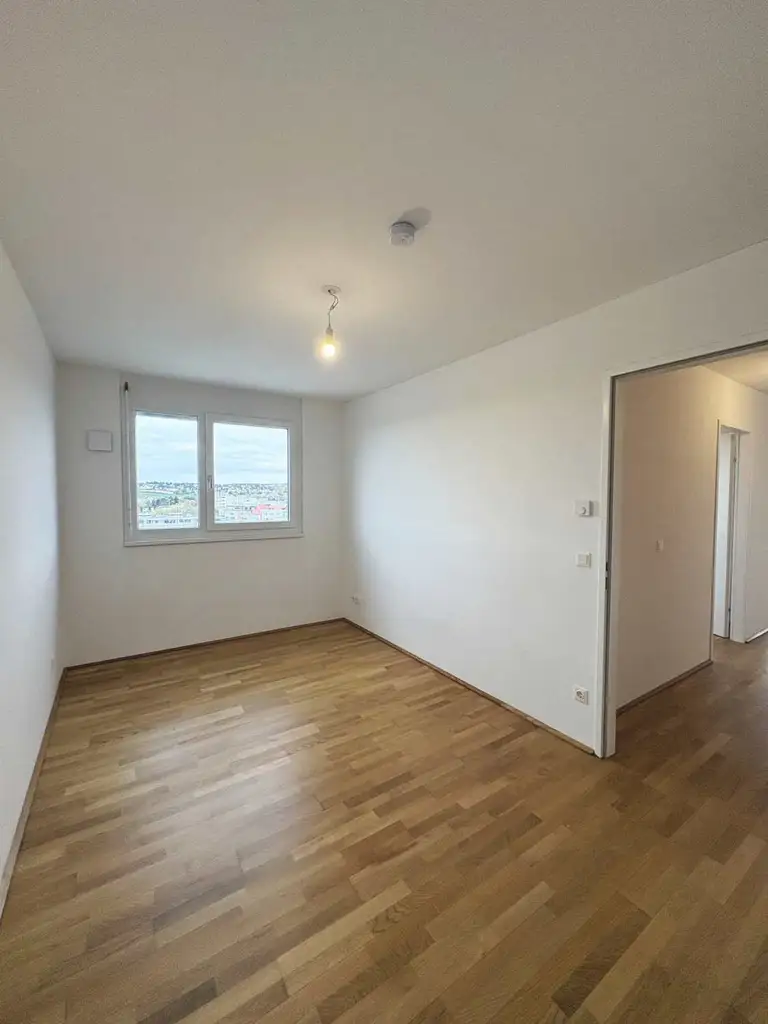 Q11 Leben in Simmering - Traumhafter Ausblick -
Loggiawohnung mit 3 Zimmern und Deckenkühlung!