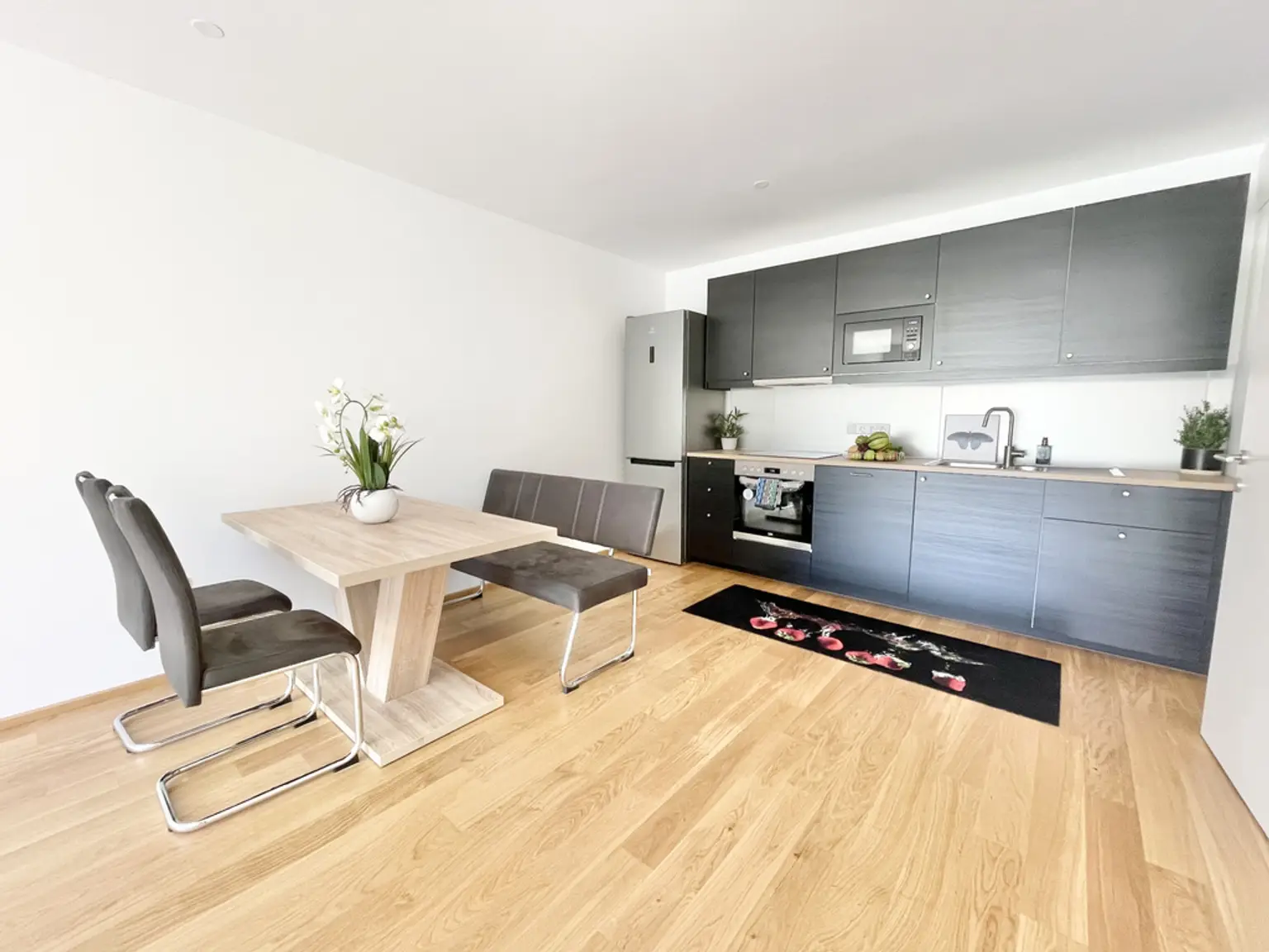 BALKONTRAUM | LICHTDURCHFLUTETE 3 ZIMMER IN TOP-GRÜNLAGE | LIESING