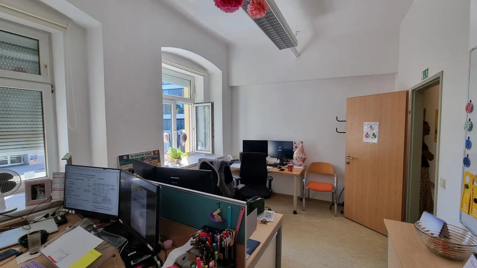 Büro 9
