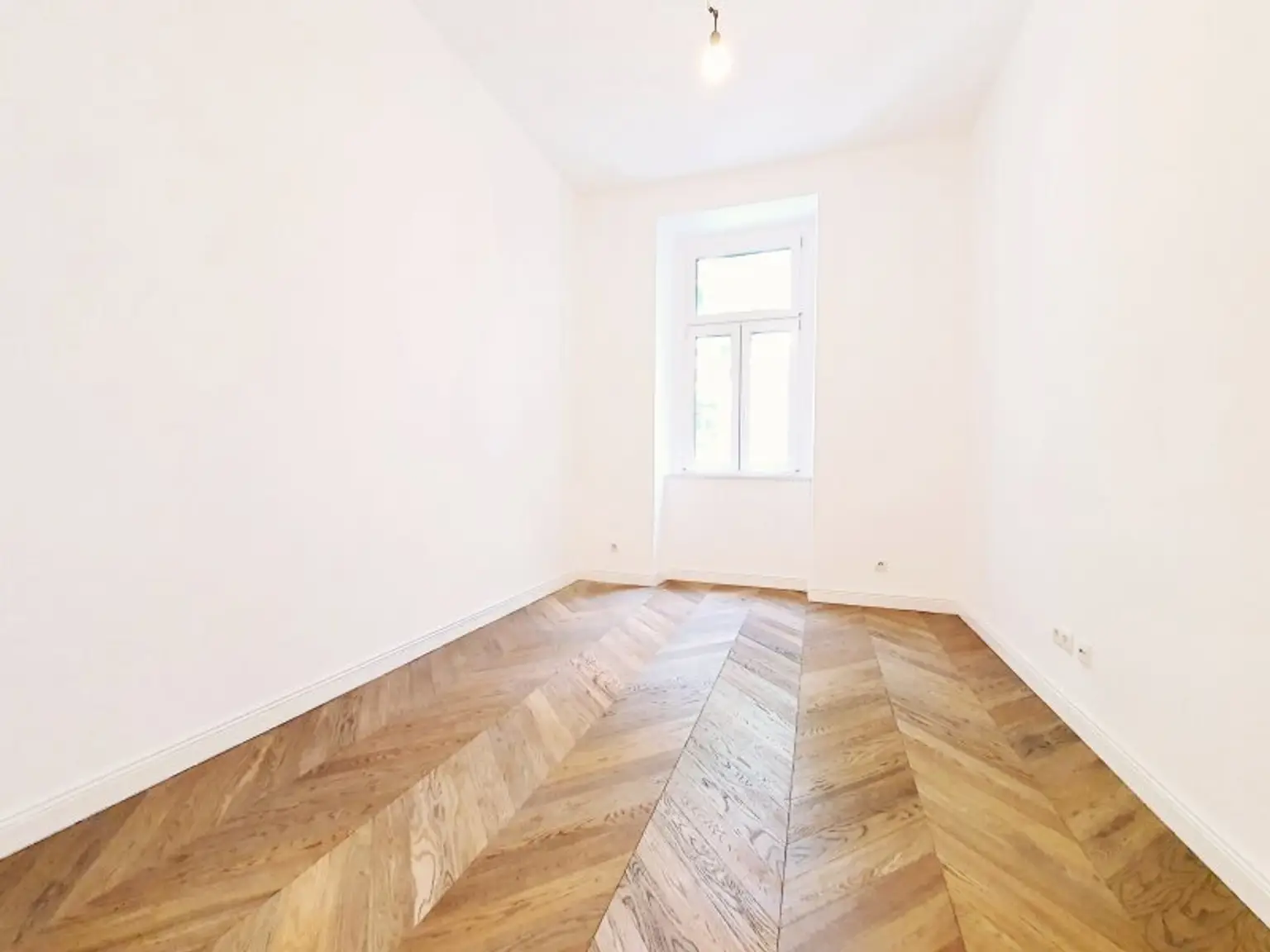 ++NEU++ HIGH-END große 4-Zimmer STILALTBAUWOHNUNG mit zwei Balkonen absolut ruhig und GRÜN-Ausblick!  Luxus Erstbezug, in Prime-Location NÄHE Urania! U-BAHN & CAT +++