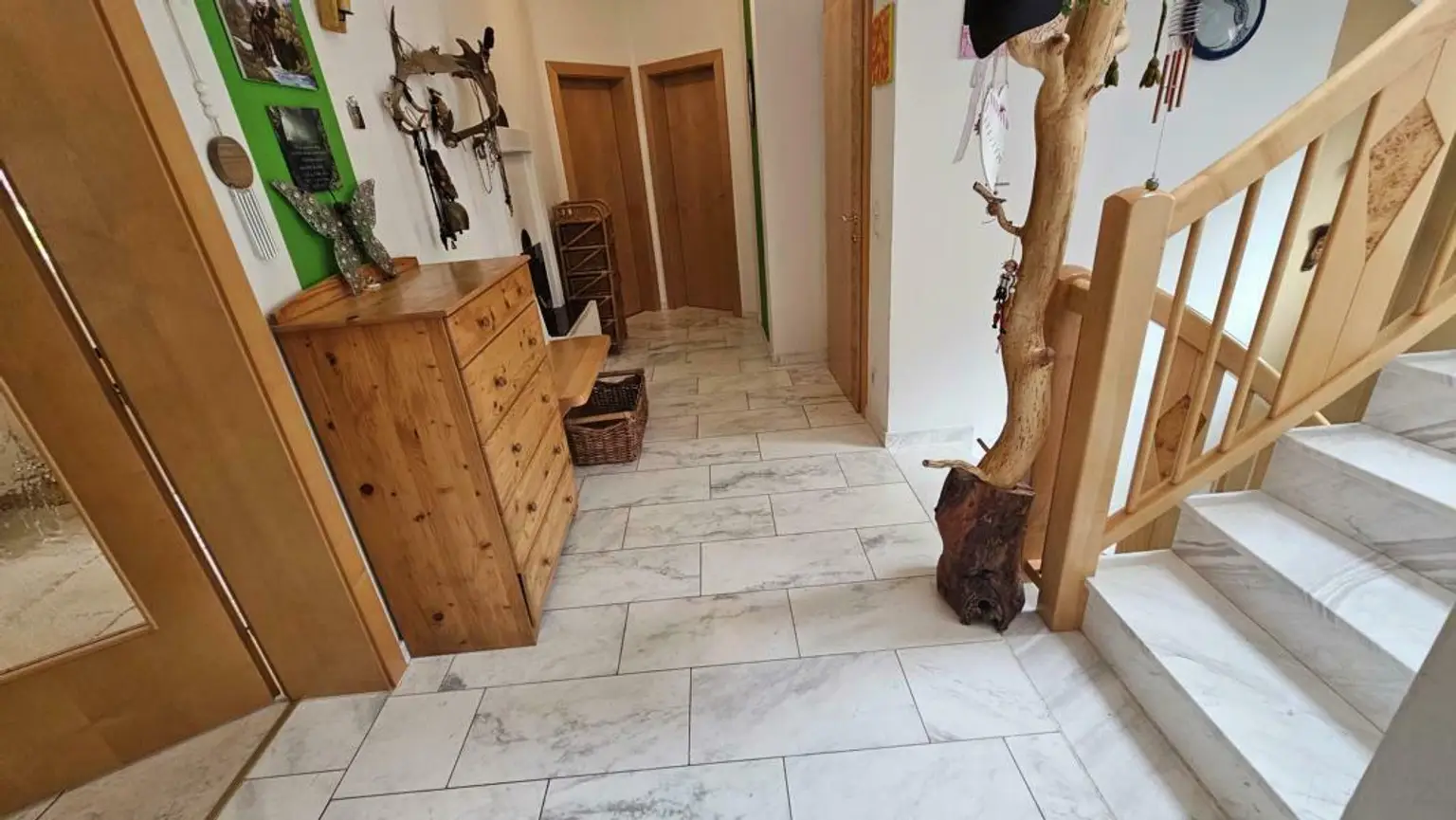 ** Traumhaftes Wohlfühlhaus in ländlicher Idylle trifft Stadtnähe  - nur 15km nach Graz **  Familienparadies mit erstklassiger Infrastruktur **