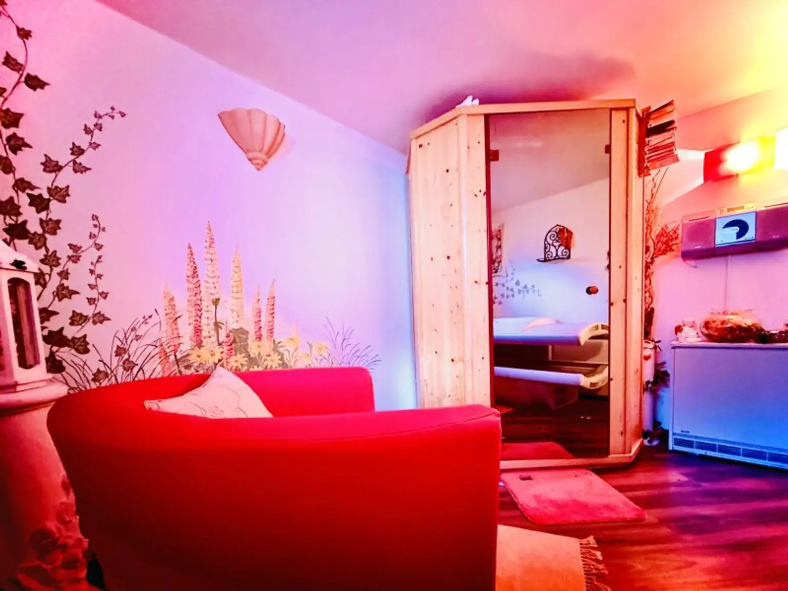 ... und Infrarot-Kabine...