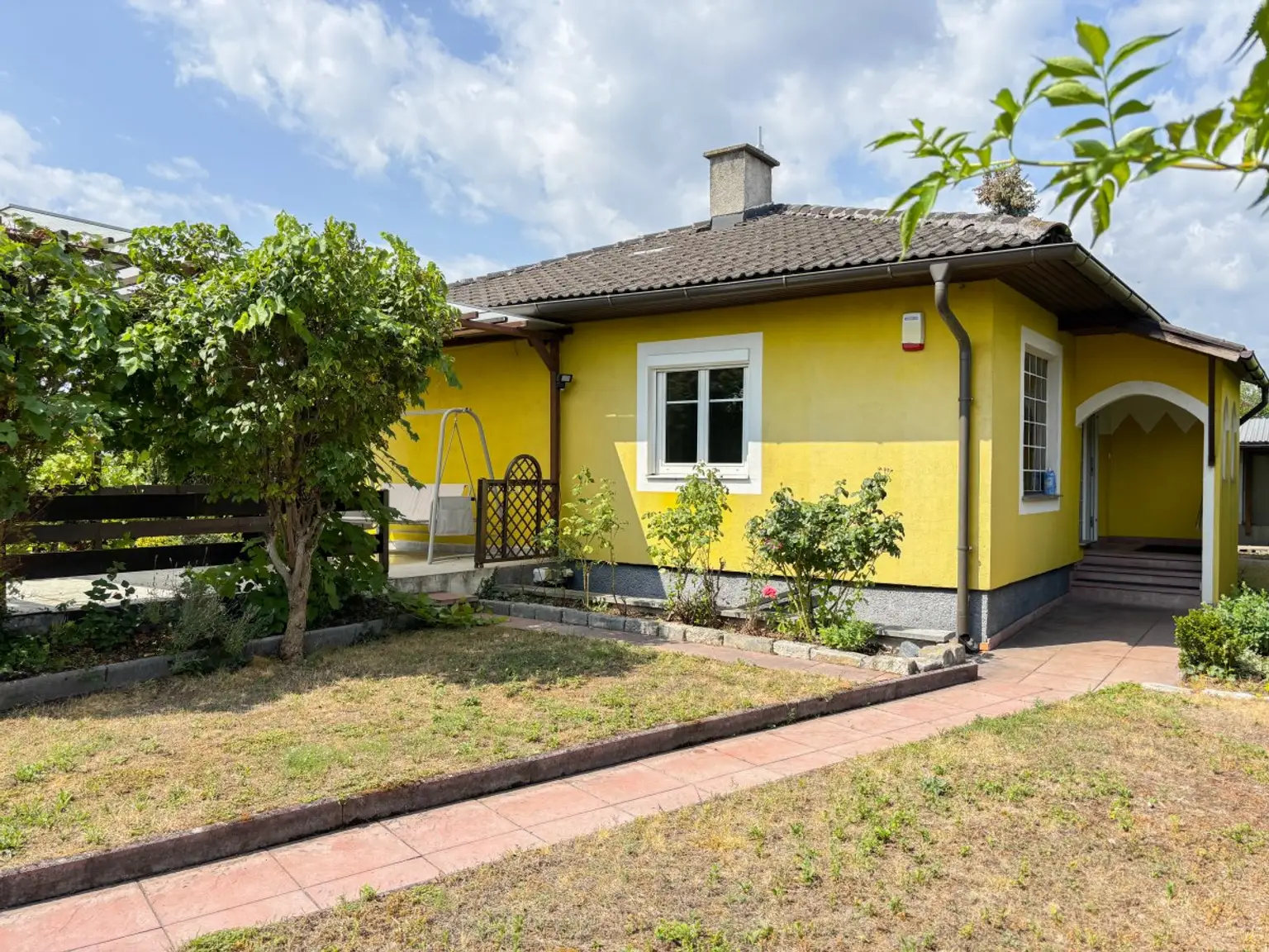 [06815] Bungalow-Charme in ruhiger Wohnlage: großer Keller, uvm.